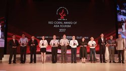 东部华侨城荣获“2017亚洲旅游「红珊瑚」奖”
