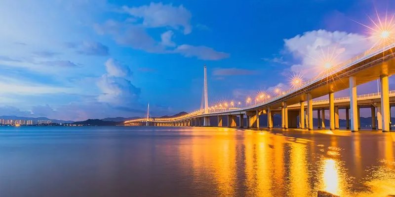深圳