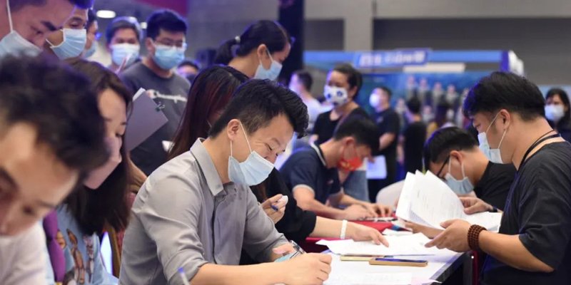 婚前卖房的钱属于谁
